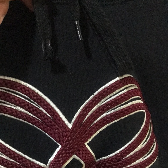 Sweater - Picture 6 of 7